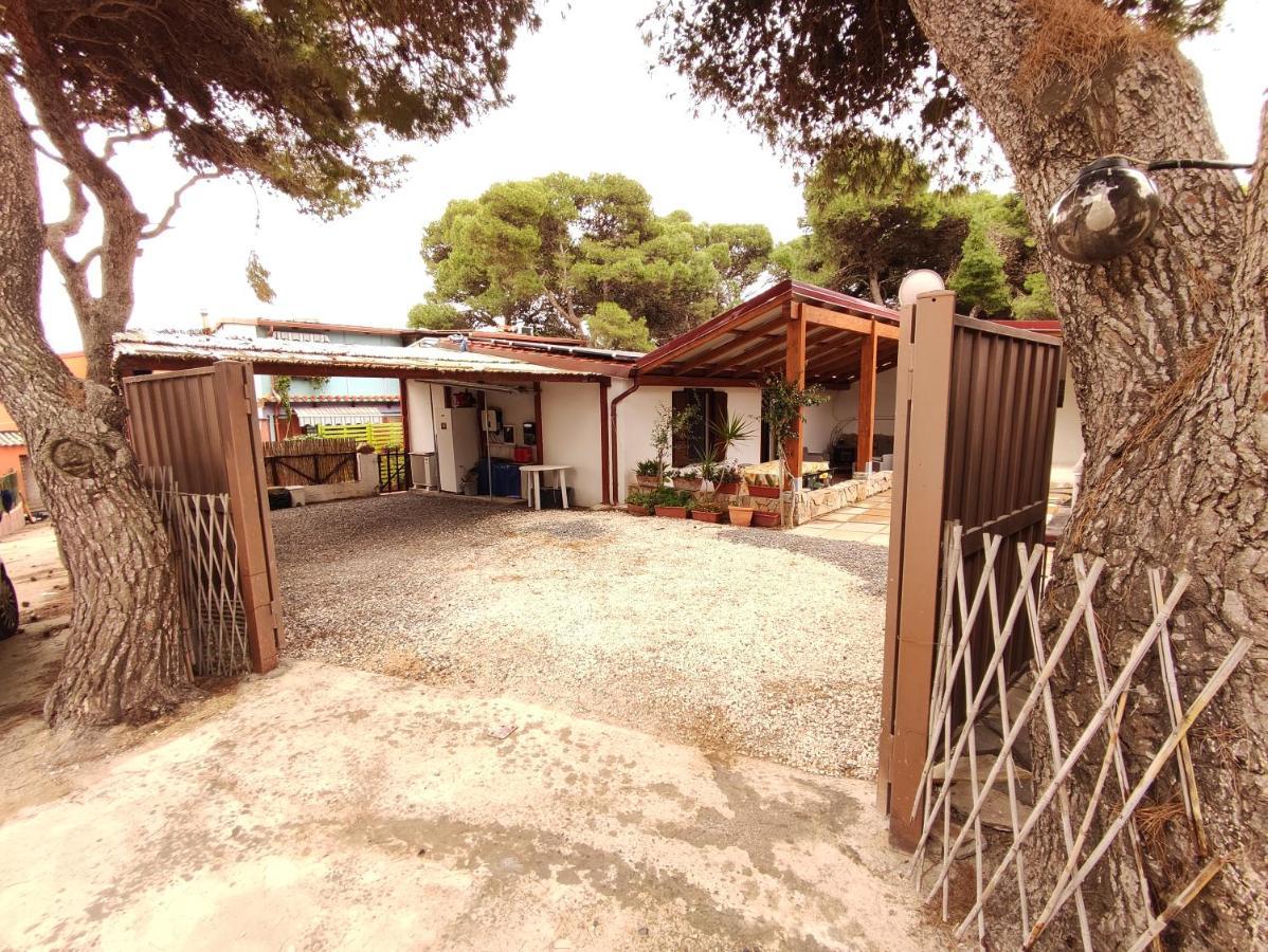 Casa del Pino Porto Pino Exterior foto